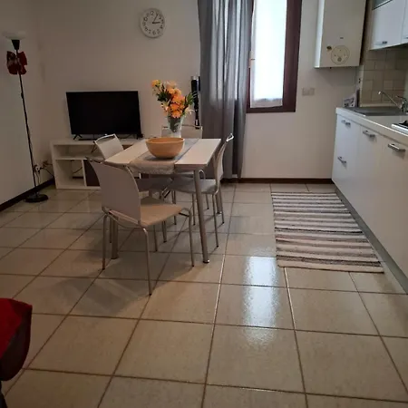 Per 5 Pax Centro Castelfranco Apartament *