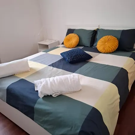 Per 5 Pax Centro Castelfranco Daire *
