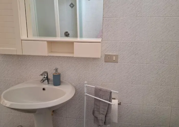 Per 5 Pax Centro Castelfranco Lägenhet *